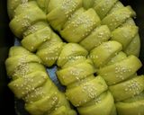 Foto langkah ke 5 dari resep Pandan Milk Bread.