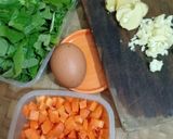 Foto langkah ke 2 dari resep Sup Ayam Bayam Wortel utk MPASI usia 12 bulan >.