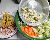Foto langkah ke 1 dari resep Sayur SOP (biji pala) rumahan praktis.