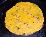A picture of step 2 of Chilla Raita.