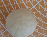 Foto langkah ke 7 dari resep Roti Melon Dorami.