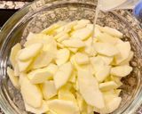 Foto del paso 3 de la receta: Pastel con manzanas laminadas (Cake with sliced apples)