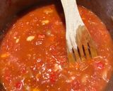 A picture of step 4 of Tomato and Butter Bean Soup.