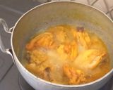 Foto langkah ke 1 dari resep Ayam kremes.