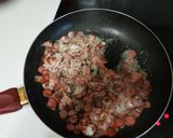 Foto del paso 3 de la receta: Ñoquis con bacon, salchichas y salsa de queso