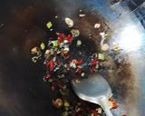 Foto langkah ke 3 dari resep Ikan bumbu kecap ala Hongkong (Hong Sau Yi).