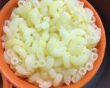 Hình bước làm 2 của món Nui trộn phô mai cho bé