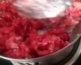 A picture of step 3 of Strawberry 🍓 Rabdi (with compote).