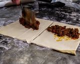 Foto del paso 1 de la receta: PASTELITO De Hojaldre relleno con Carne Molida...!🍘