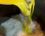 Foto langkah ke 5 dari resep Nasi Kuning Rice Cooker.