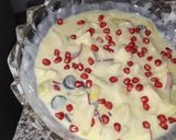 A picture of step 11 of Fruit custard.