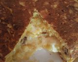 A picture of step 8 of Potato Omelette Stuffed with Cheese and Ham.