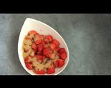 Une image de l'étape 2 de Verrines de fraises mousse fromage blanc.