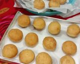 Foto langkah ke 7 dari resep Donat gula ekonomis.