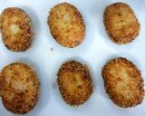 A picture of step 9 of Hanpen Transformation: Crab Cream Croquette Style.