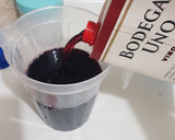 Foto del paso 1 de la receta: Borgoña 🇨🇱🍓🍷🍷