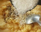 A picture of step 5 of Suji Halwa.