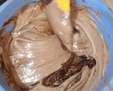 Foto langkah ke 4 dari resep Brownies kukus Hias.