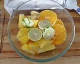 Foto langkah ke 1 dari resep Asinan Buah Segar.