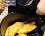 Foto langkah ke 2 dari resep Ayam Goreng Oseng Bawang Putih.