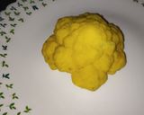 A picture of step 1 of Gobhi mussalam.