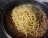 Foto langkah ke 5 dari resep Spaghetti al Salmone in Bianco.