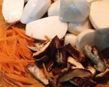 Hình bước làm 1 của món Canh khoai sọ với nấm và tàu hủ ky