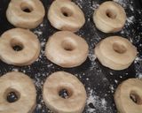 A picture of step 6 of Doughnuts.