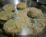 A picture of step 4 of Upma and peas kabab.