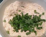 Medvehagymás pogácsa rizslisztből recept fázis 3 fotója