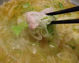 A picture of step 4 of Use Up Lots of Green Onions! Soup Shabu-Suki.