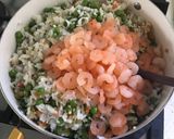 Foto del paso 8 de la receta: Arroz con camarones arvejas y salsa de soja