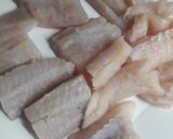 Foto del paso 1 de la receta: Róbalo sobre puré de espinacas con papas al natural