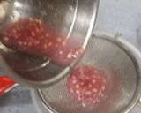 A picture of step 3 of Pomegranates Beetroot Juice.