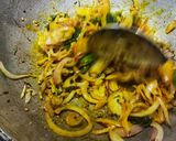 बटाट्याची सुकी भाजी (Batatyachi Sukhi Bhaji Recipe In Marathi) रेसिपी स्टेप 3 फोटो