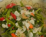 Foto langkah ke 5 dari resep Cah kangkung / tumis kangkung ala anik.