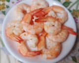 Hình bước làm 2 của món Mì Ý tôm sốt cải bó xôi