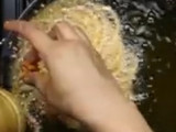 તીખાં ગાઠિયા(tikha gathiya recipe in Gujarati)