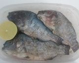 Foto langkah ke 1 dari resep Ikan Mujair Asam Manis.