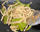 蠔油炒烏龍麵的食譜步驟8照片