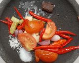 Foto langkah ke 2 dari resep Terong Penyet Sambal Tomat.