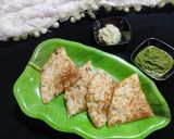 A picture of step 3 of Leftover rice and lauki uttapam.