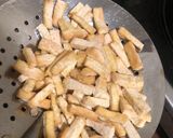 Foto langkah ke 2 dari resep Tumis kecap Tahu Wortel.