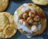 A picture of step 3 of Papri chaat.