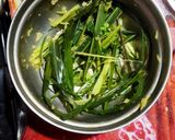 A picture of step 2 of Thai Green Curry with Noodles.
