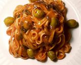 Foto del paso 8 de la receta: Tallarines en salsa de tomate y olivas sabor anchoas