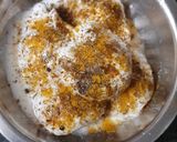 A picture of step 4 of Dahi vada.