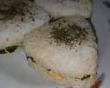 Foto langkah ke 4 dari resep Onigiri Ayam Suwir Kemangi.