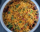 A picture of step 5 of Mamara poha.