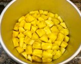 Foto del paso 9 de la receta: Pastel de mantequilla con piña caramelizada, sin gluten